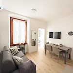 Piazza Della Borsa 3c Tirabora Short Rent