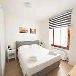 Lägenhet Piazza Della Borsa 3c Tirabora Short Rent *