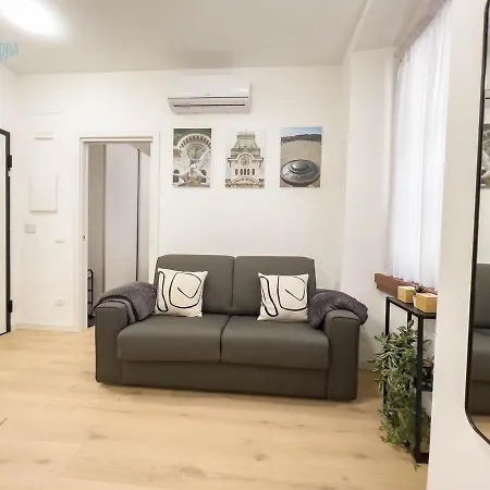 Apartment Piazza Della Borsa 3c Tirabora Short Rent *