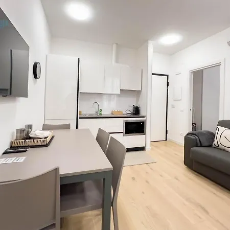 Apartment Piazza Della Borsa 3c Tirabora Short Rent