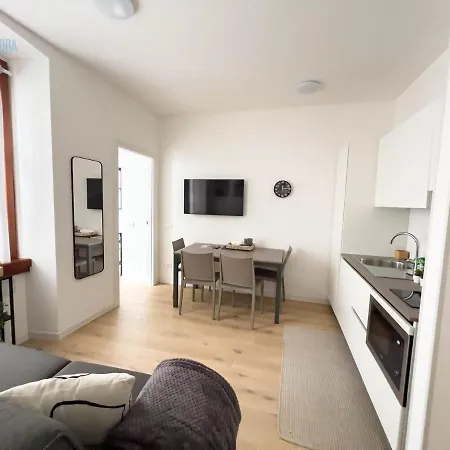 Apartment Piazza Della Borsa 3c Tirabora Short Rent *