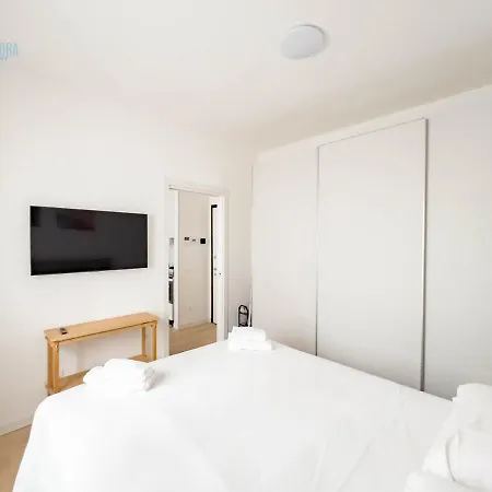Piazza Della Borsa 3c Tirabora Short Rent Apartamento Trieste