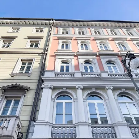 Lägenhet Piazza Della Borsa 3c Tirabora Short Rent